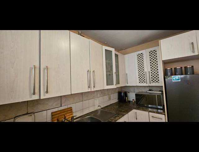 2 BEDROOM APARTMENT FOR SALE IN PROCLAMATION HILL